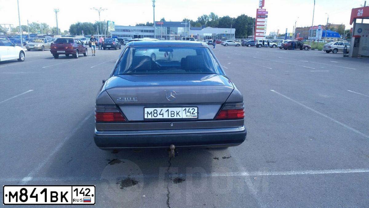 Фото автомобиля MERCEDES E-KLASSE, 1991 — госномер Н595ХА799. Цвет: СЕРЫЙ