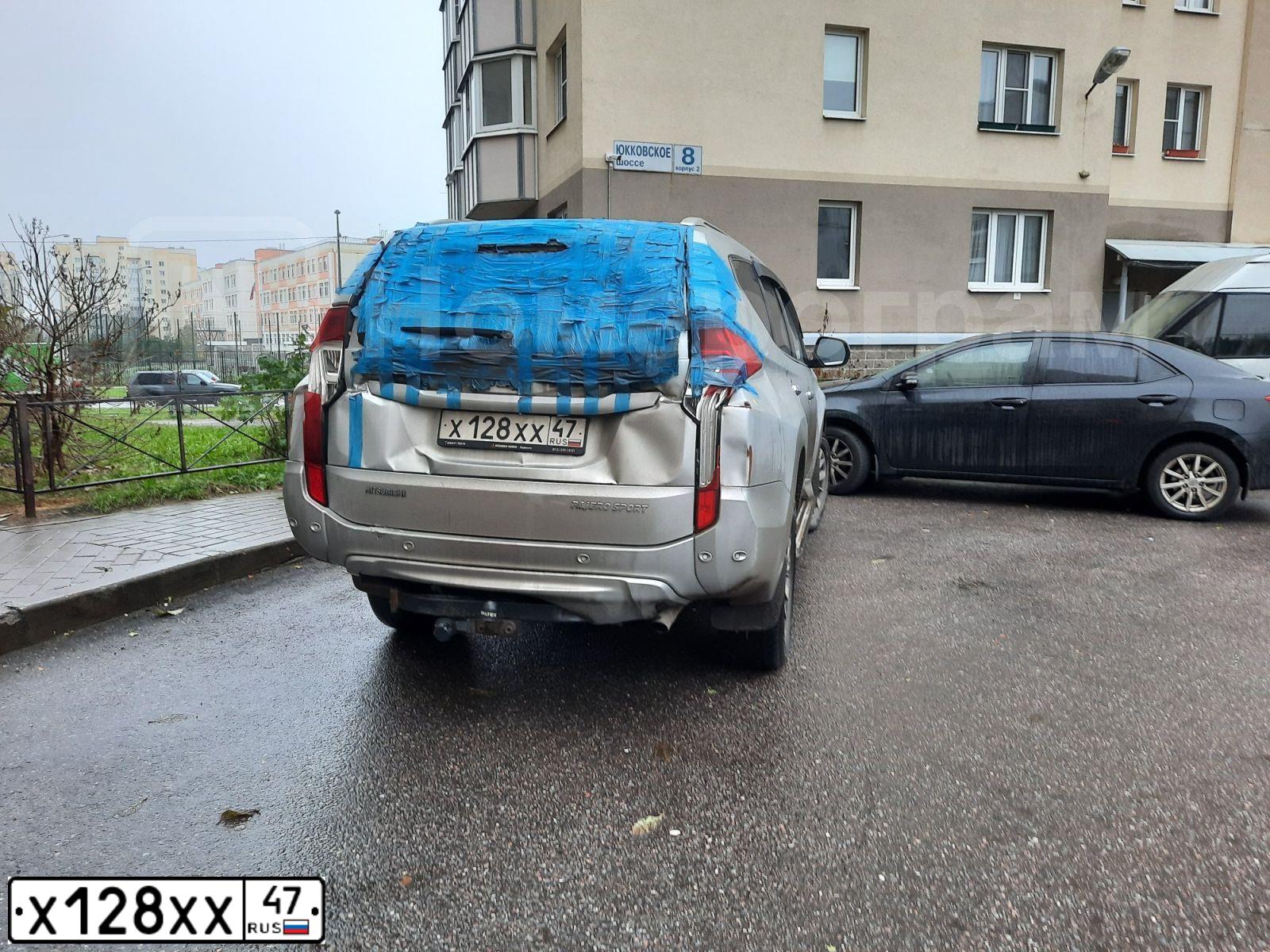 Фото автомобиля MITSUBISHI OUTLANDER, 2016 — госномер А073ЕН198. Цвет: ЧЕРНЫЙ