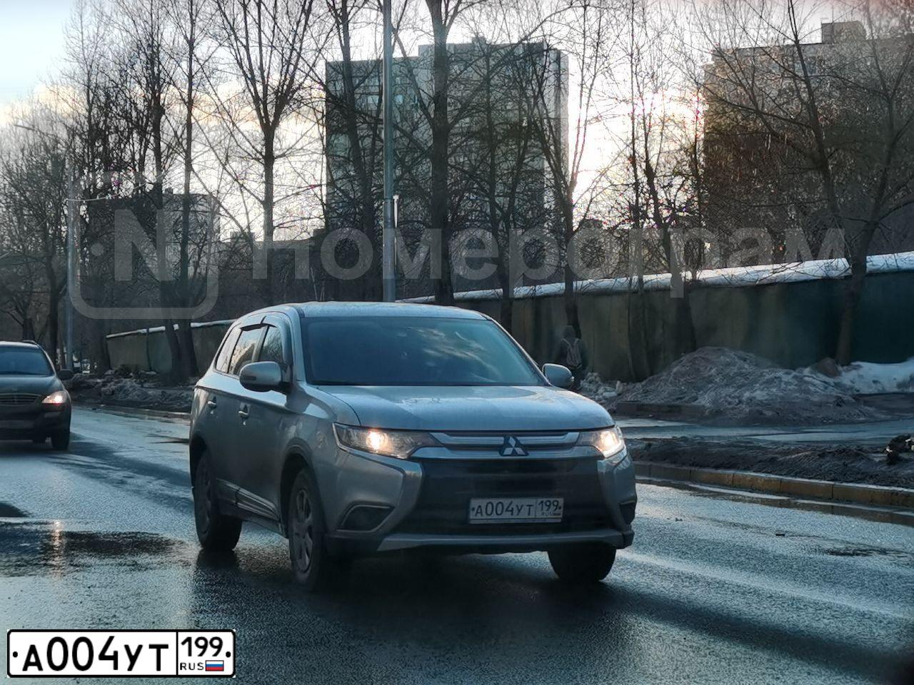 Фото автомобиля LADA 2110, 2003 — госномер О842ХР32. Цвет: ЗОЛОТИСТЫЙ ТЕМНО-ЗЕЛЕНЫЙ