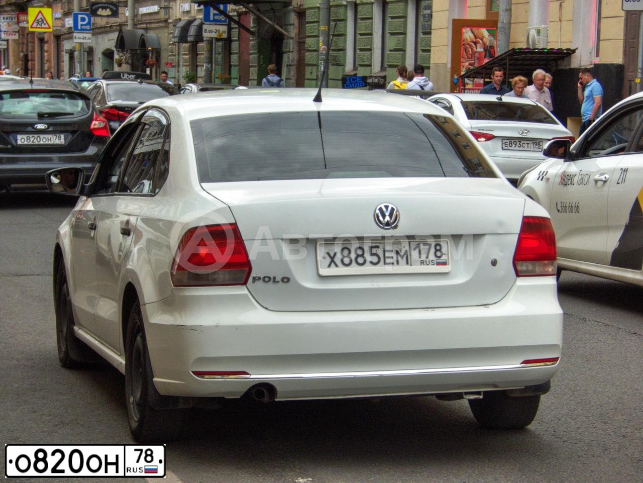 Фото автомобиля FORD FOCUS, 2011 — госномер О820ОН78. Цвет: ЧЕРНЫЙ