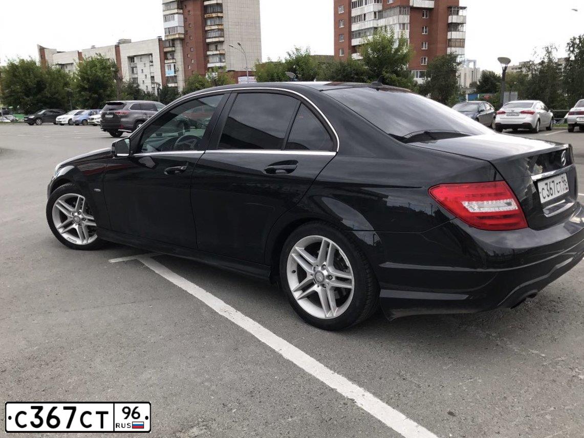 Фото автомобиля MERCEDES C-KLASSE, 2011 — госномер С367СТ96. Цвет: ЧЕРНЫЙ