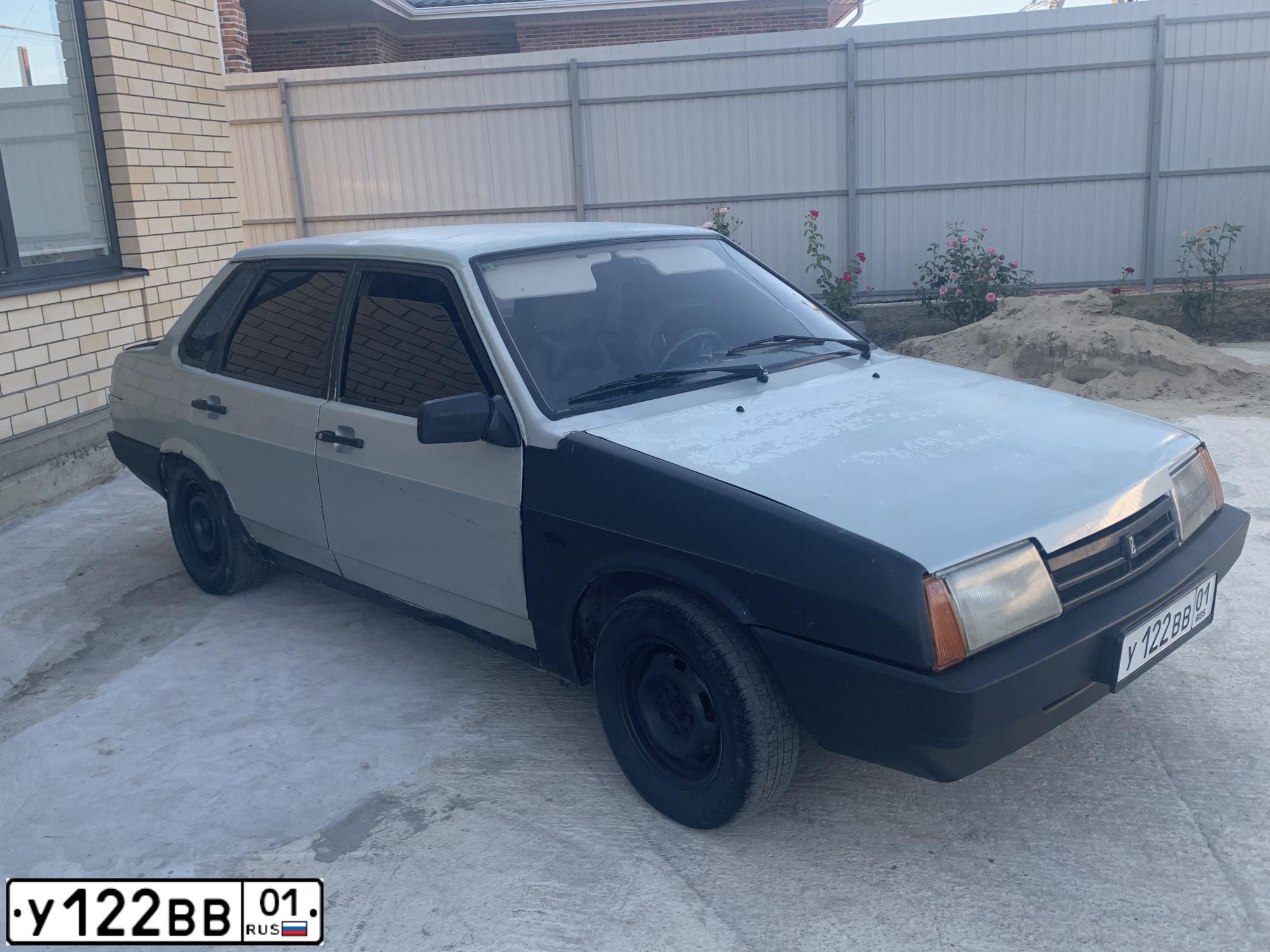 Фото автомобиля LADA 2109 SAMARA, 2003 — госномер У122ВВ01. Цвет: СЕРЕБРИСТЫЙ ЖЕЛТО-ЗЕЛЕНЫЙ