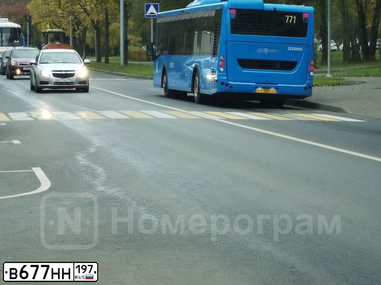 Фото автомобиля SKODA FABIA, 2011 — госномер В667НН197. Цвет: СЕРЫЙ