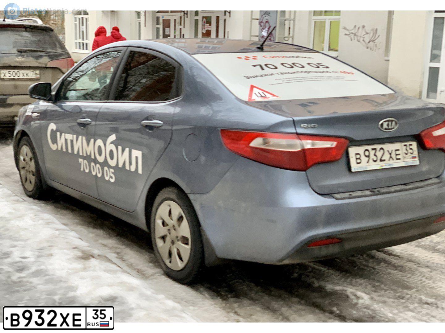 Фото автомобиля KIA RIO, 2012 — госномер Р110ВР76. Цвет: ГОЛУБОЙ