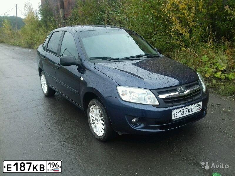 Фото автомобиля LADA 2190 GRANTA, 2013 — госномер А004ЕС196. Цвет: Серо-Синий