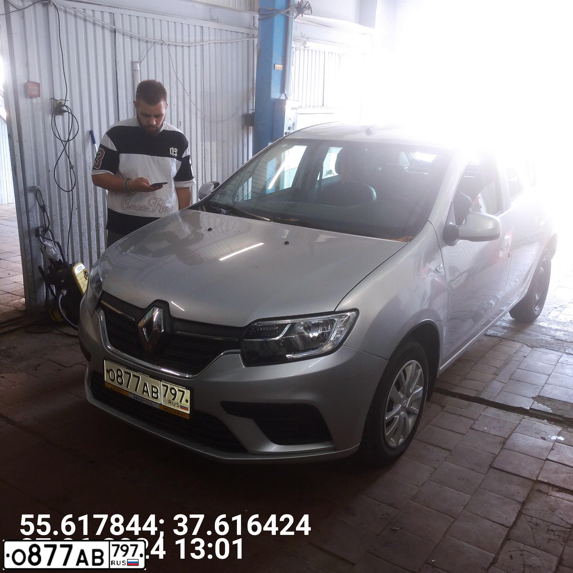 Фото автомобиля RENAULT SANDERO, 2020 — госномер А299ОМ62