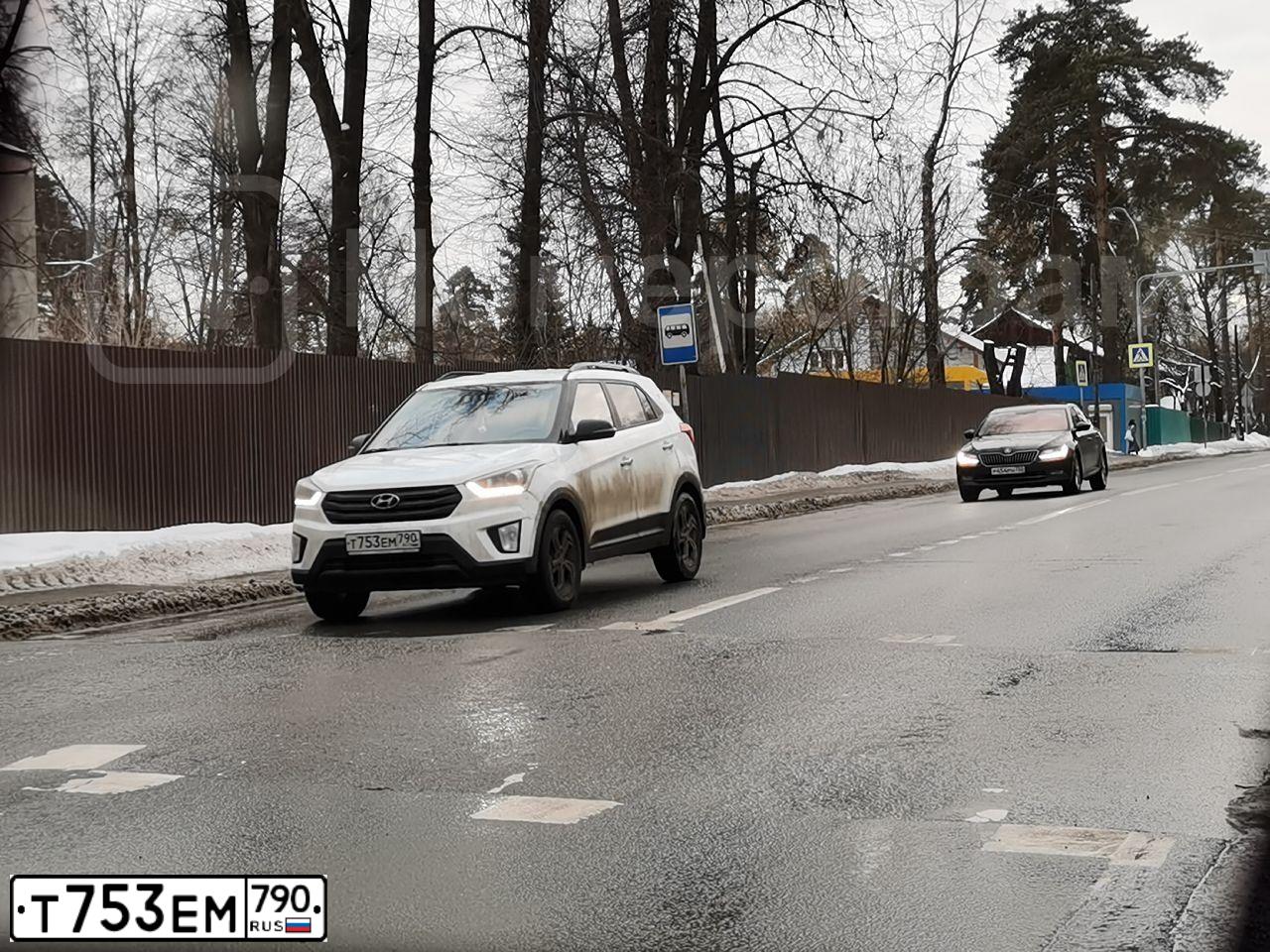 Фото автомобиля HYUNDAI CRETA, 2020 — госномер Т753ЕМ790. Цвет: Белый