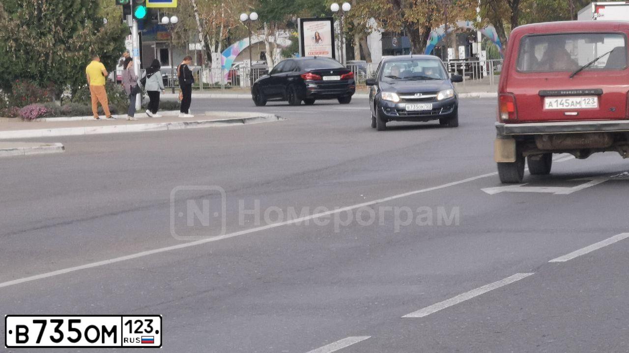 Фото автомобиля KIA PICANTO / MORNING, 2014 — госномер С714НК790. Цвет: СЕРЫЙ