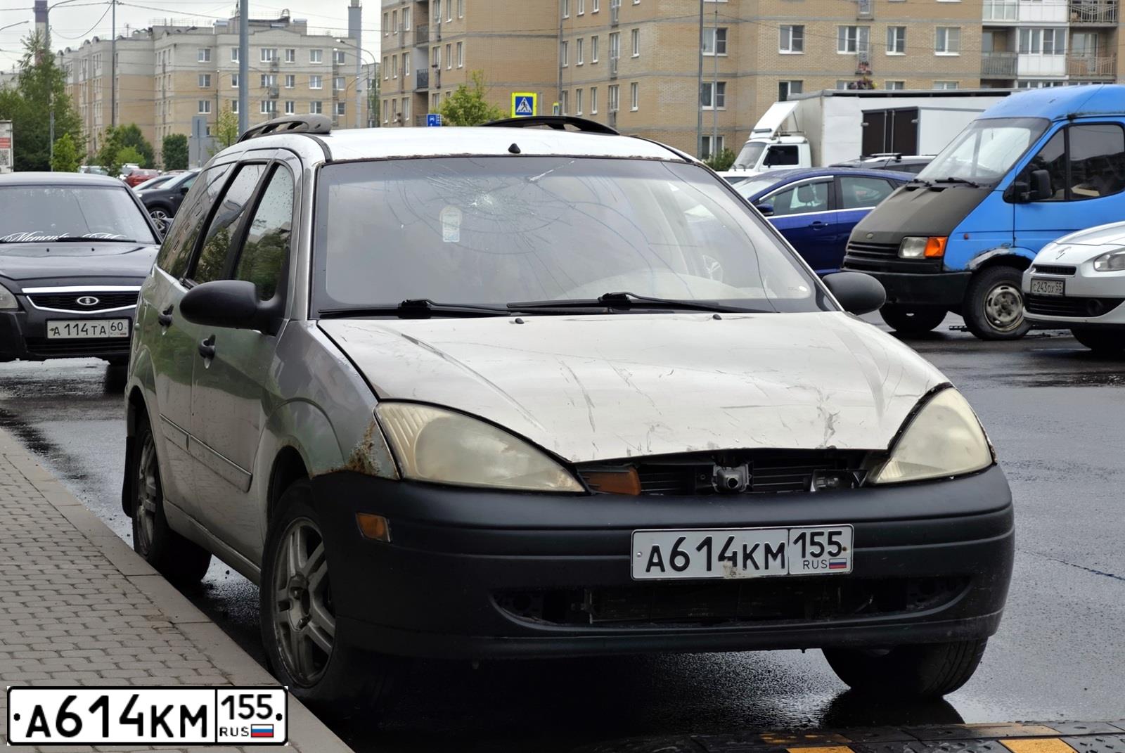 Фото автомобиля FORD FOCUS, 2001 — госномер А614КМ155. Цвет: Серебристый