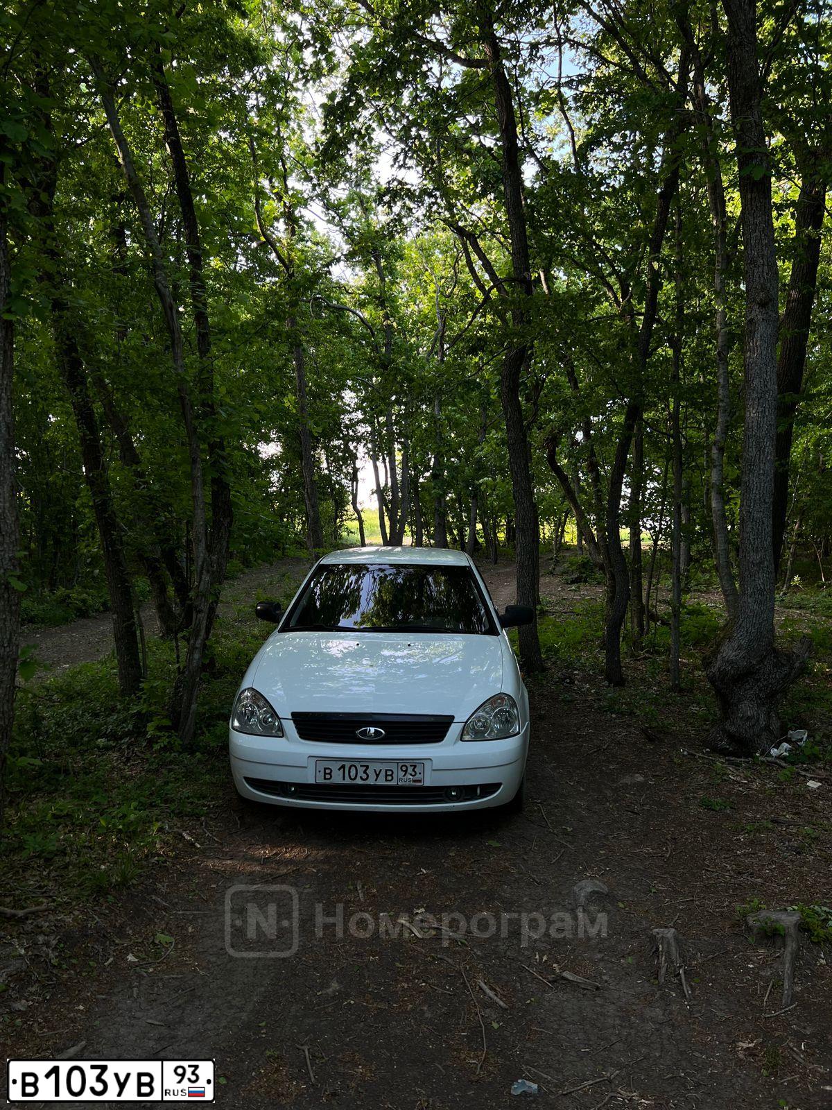 Фото автомобиля LADA 2172 PRIORA, 2010 — госномер В103УВ93. Цвет: Белый