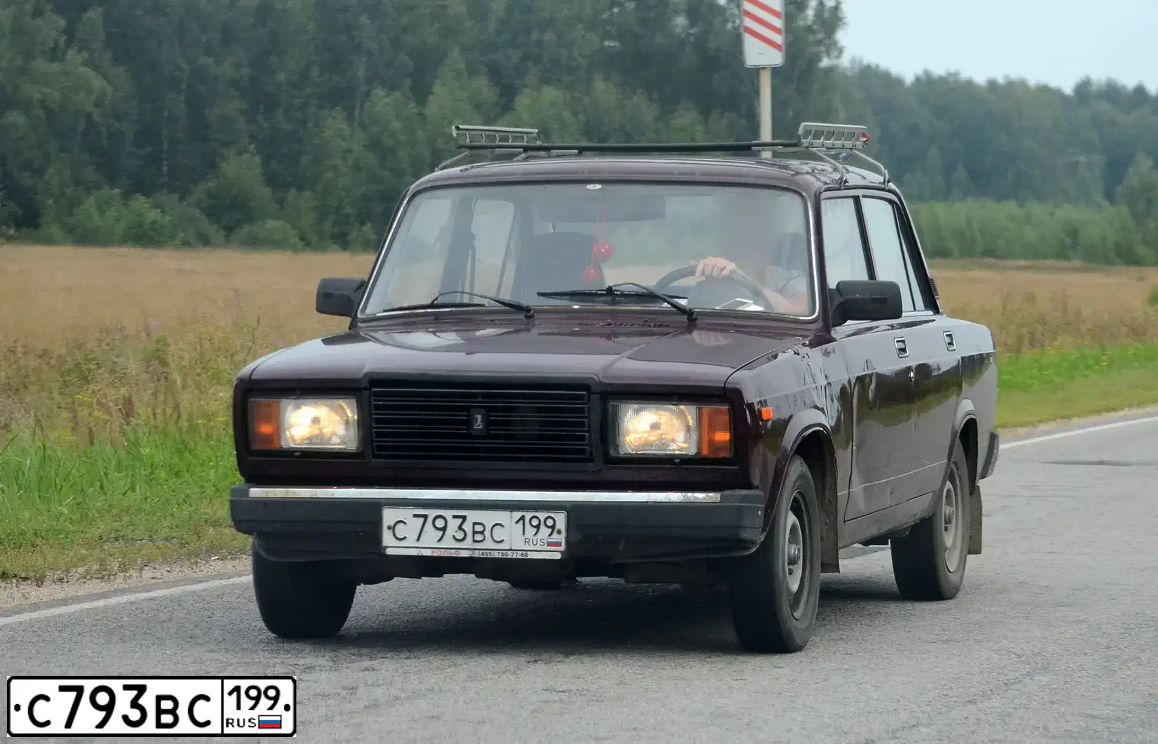 Фото автомобиля LADA 2107, 2008 — госномер О890ХК750. Цвет: ТЕМНО-ВИШНЕВЫЙ