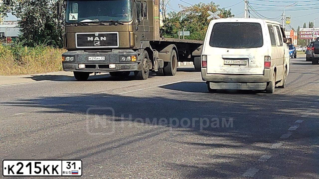 Фото автомобиля LADA 2105, 2008 — госномер К215КК31. Цвет: ЯРКО-БЕЛЫЙ