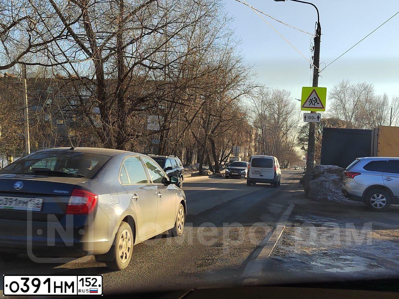 Фото автомобиля HYUNDAI SOLARIS, 2013 — госномер О391НМ152. Цвет: ТЕМНО-СИНИЙ