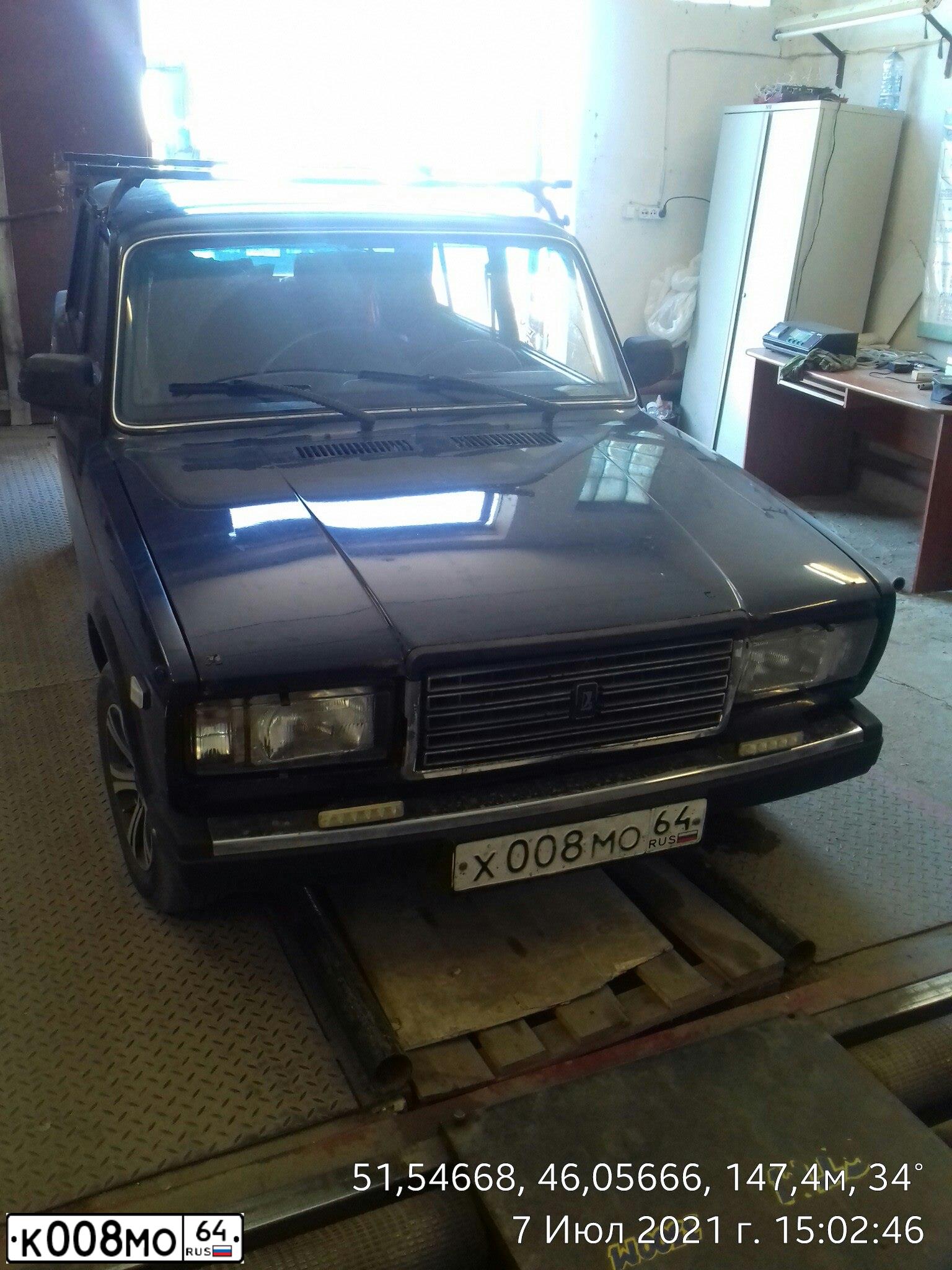 Фото автомобиля LADA 2107, 2008 — госномер К008МО64. Цвет: ТЕМНО СИНИЙ