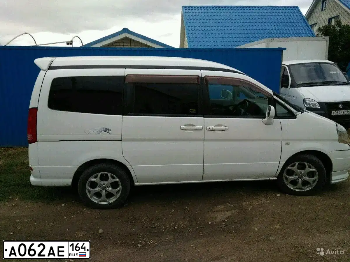 Фото автомобиля GAZ 2834, 2015 — госномер М525ОЕ30. Цвет: Белый