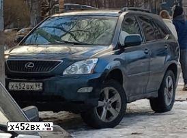 Фото автомобиля LEXUS RX, 2005 — госномер Х452ВХ98. Цвет: ТЕМНО-ЗЕЛЕНЫЙ