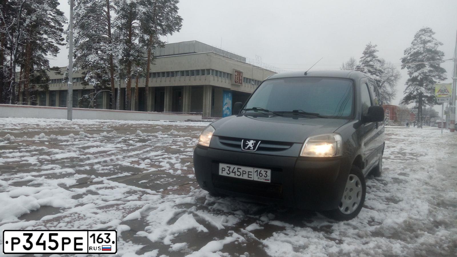 Фото автомобиля PEUGEOT PARTNER, 2008 — госномер Р345РЕ163. Цвет: СЕРЫЙ