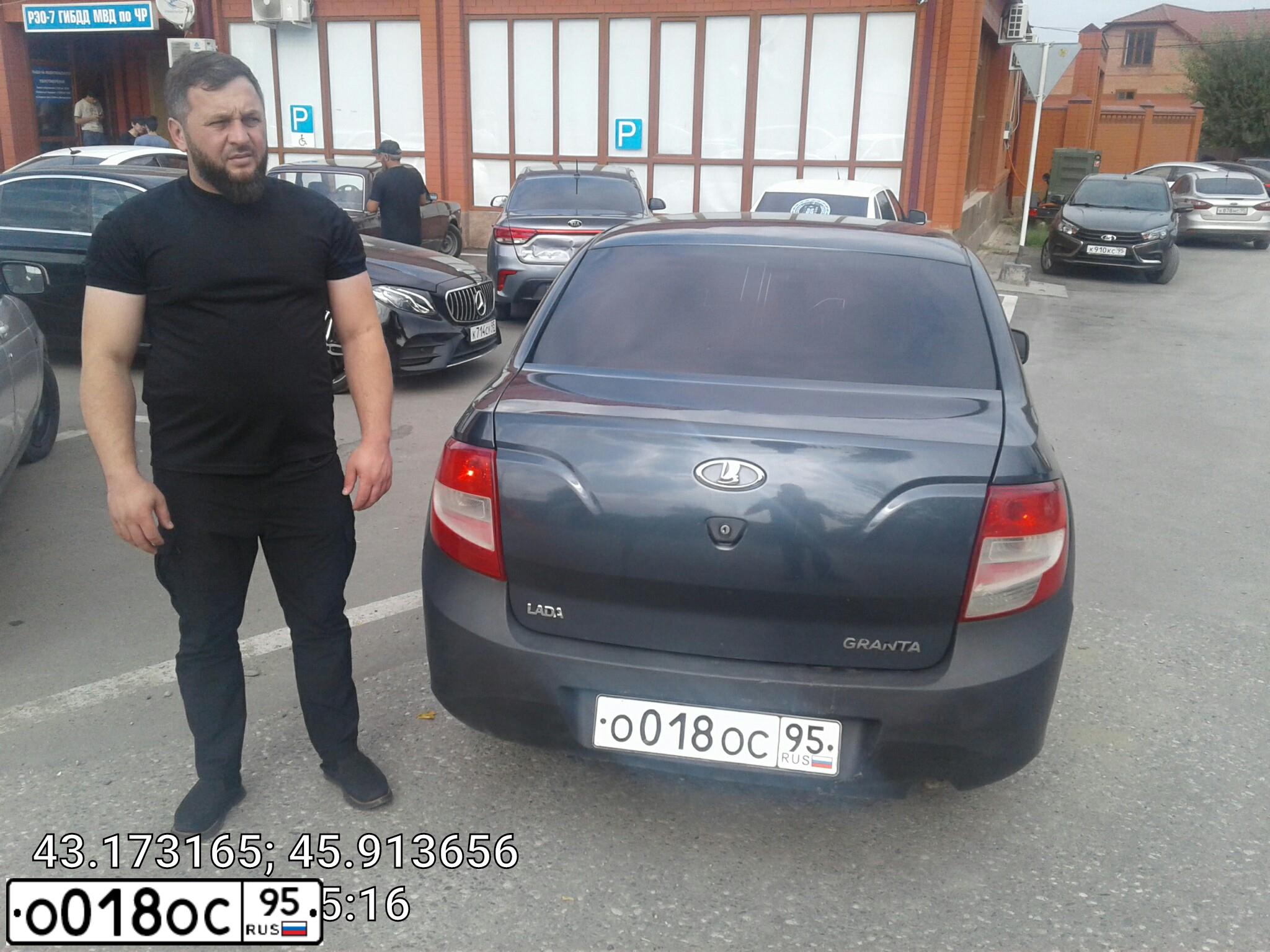 Фото автомобиля ЛАДА 219060 LADA GRANTA, 2012 — госномер В957НО06. Цвет: СЕРО-СИНИЙ