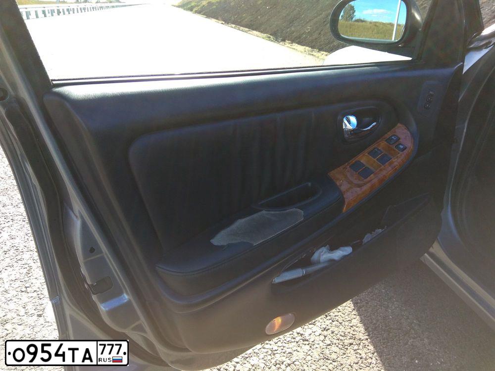 Фото автомобиля NISSAN MAXIMA, 2005 — госномер М317ММ78. Цвет: СЕРЫЙ