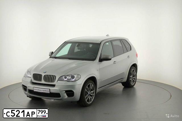 Фото автомобиля BMW X5, 2013 — госномер В288ВХ550. Цвет: СЕРЫЙ