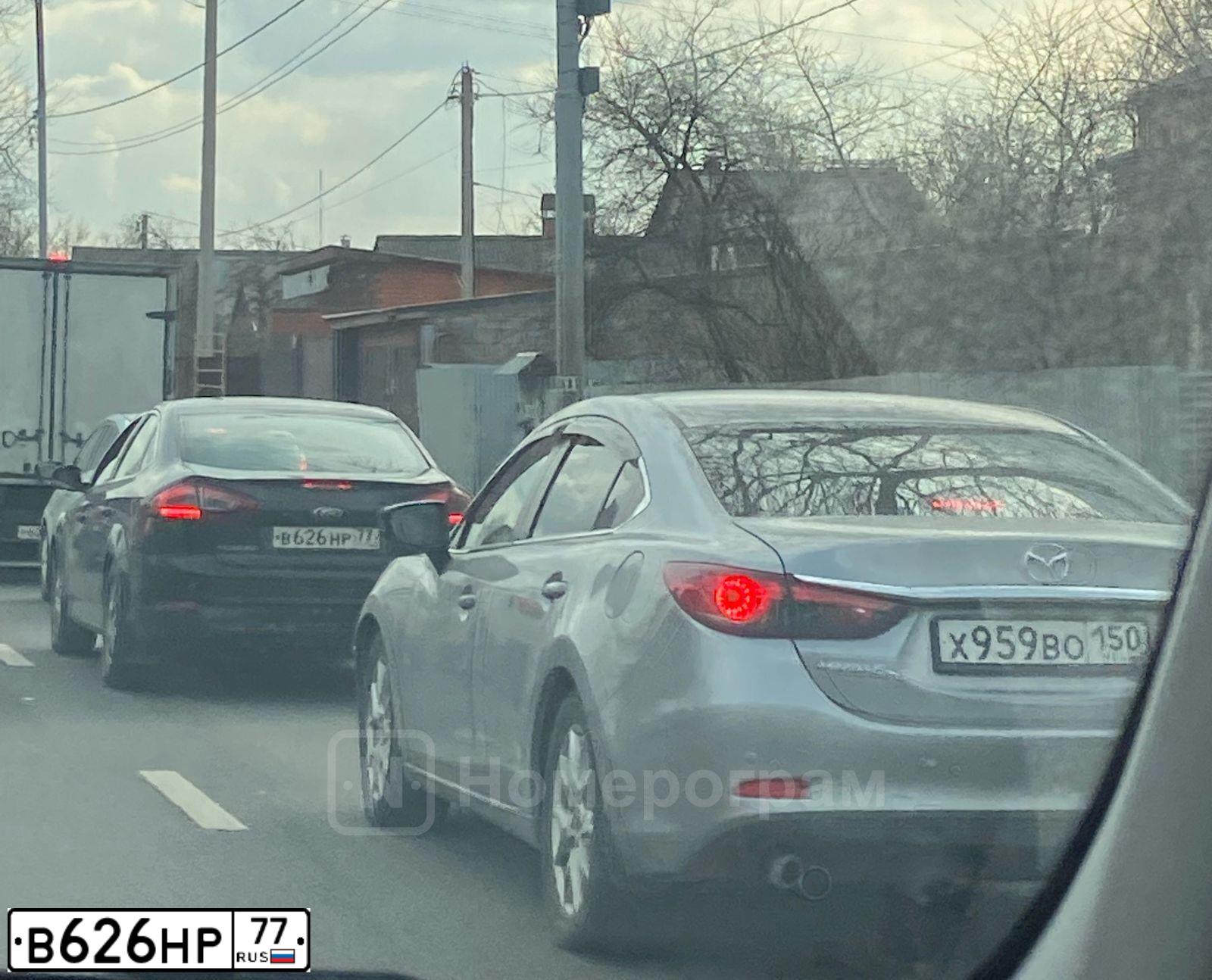 Фото автомобиля LADA 2104, 1996 — госномер В626НР77. Цвет: КРАСНЫЙ