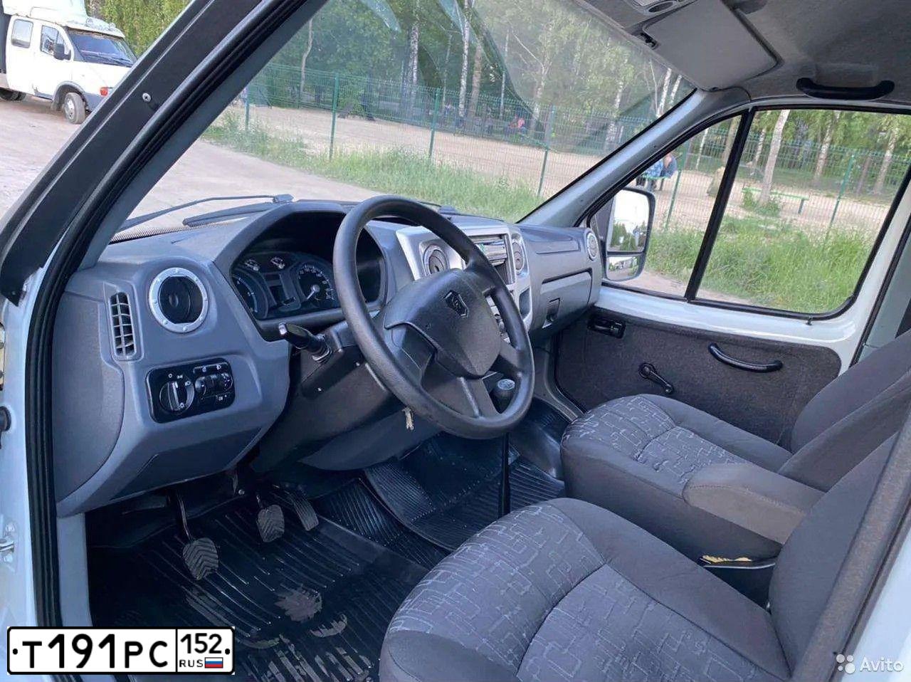 Фото автомобиля TOYOTA HIGHLANDER, 2011 — госномер Е959ТО152. Цвет: Белый