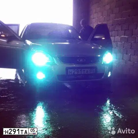 Фото автомобиля LADA 2172 PRIORA, 2011 — госномер Е644МТ126. Цвет: СВЕТЛО СЕРЕБР.МЕТАЛЛ