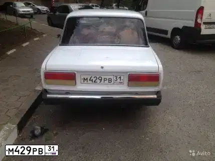 Фото автомобиля LADA 2105 LADA, 2007 — госномер М429РВ31. Цвет: ЯРКО-БЕЛЫЙ