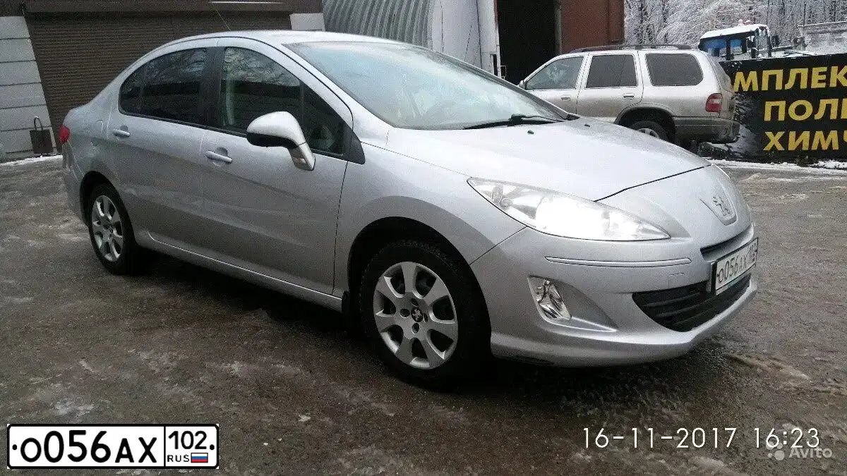 Фото автомобиля PEUGEOT 408, 2012 — госномер М893АН702. Цвет: Серебристый