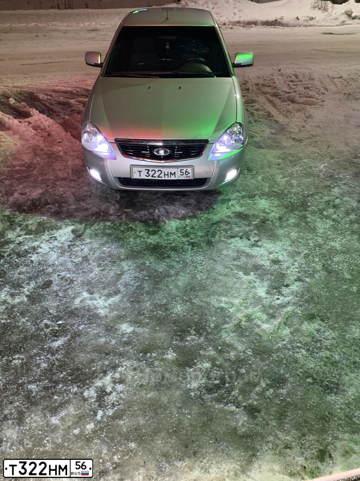 Фото автомобиля LADA 2172 PRIORA, 2012 — госномер Е403ОР156. Цвет: Светло-серебристый металик