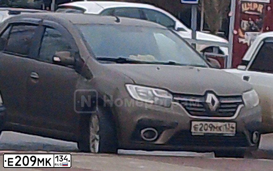 Фото автомобиля RENAULT LOGAN, 2018 — госномер Е209МК134. Цвет: Коричневый