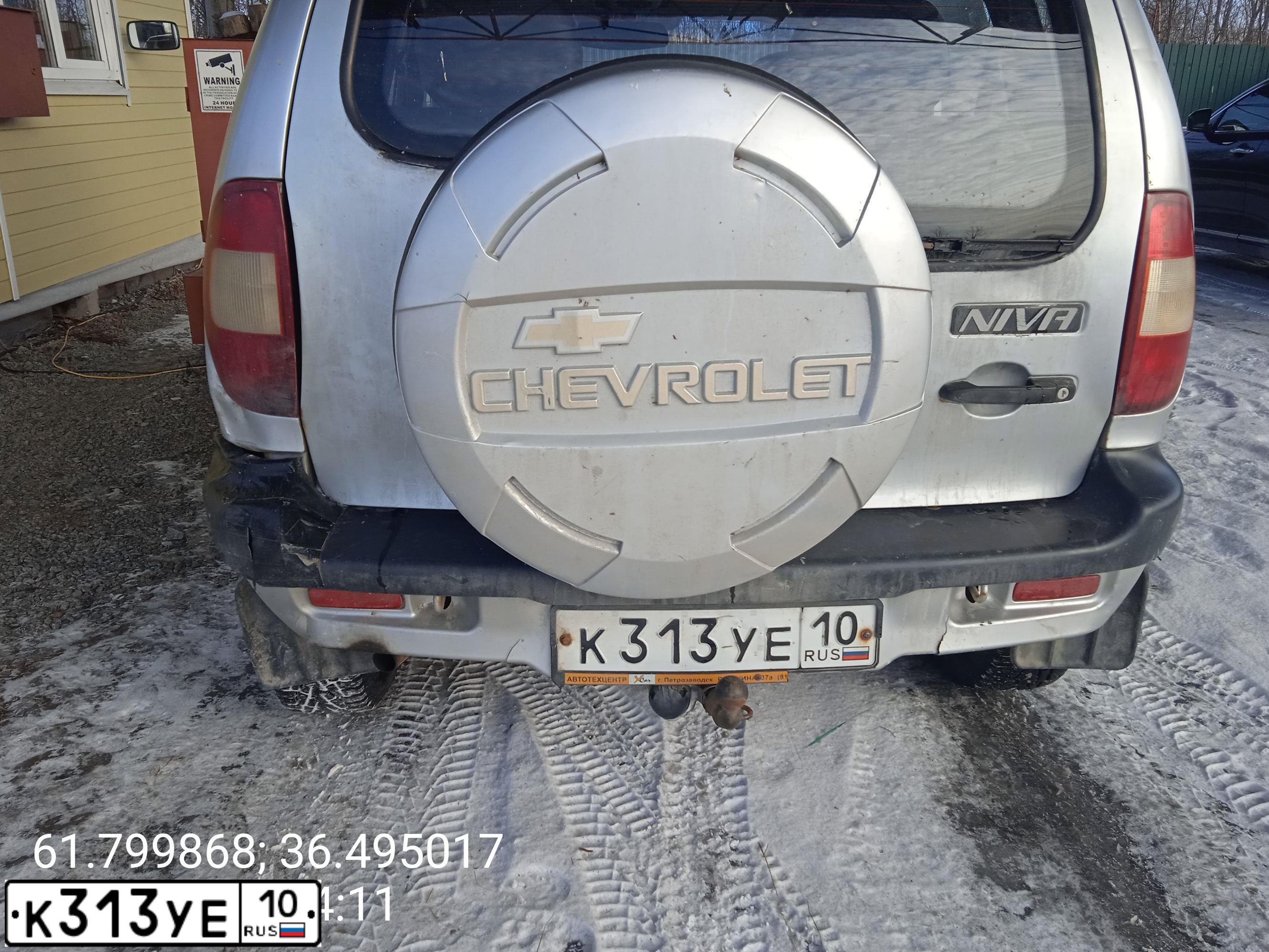 Фото автомобиля CHEVROLET NIVA, 2003 — госномер К313УЕ10. Цвет: СВЕТЛО-СЕРЕБРИСТЫЙ МЕТАЛЛ