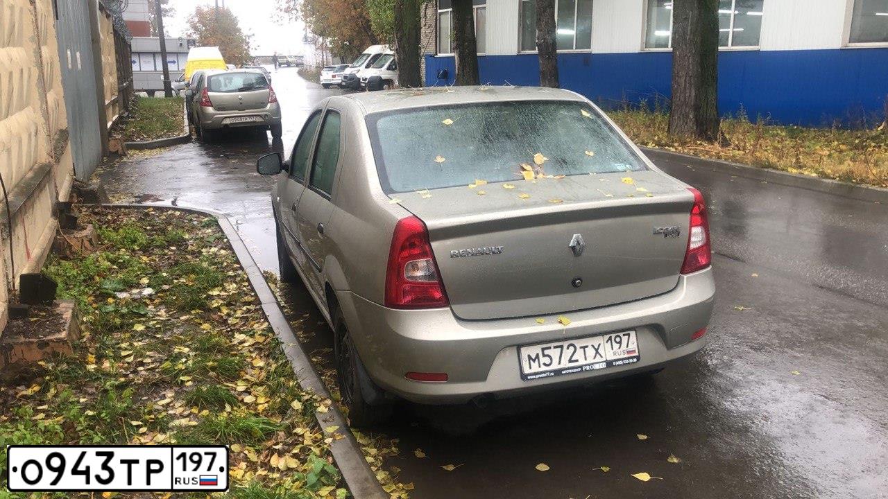Фото автомобиля RENAULT SANDERO, 2012 — госномер О943ТР197. Цвет: БЕЖЕВЫЙ