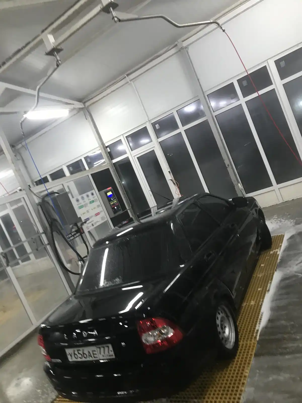 Фото автомобиля LADA 2170 PRIORA, 2008 — госномер У656АЕ777. Цвет: ЗЕЛЕНЫЙ ТЕМНЫЙ