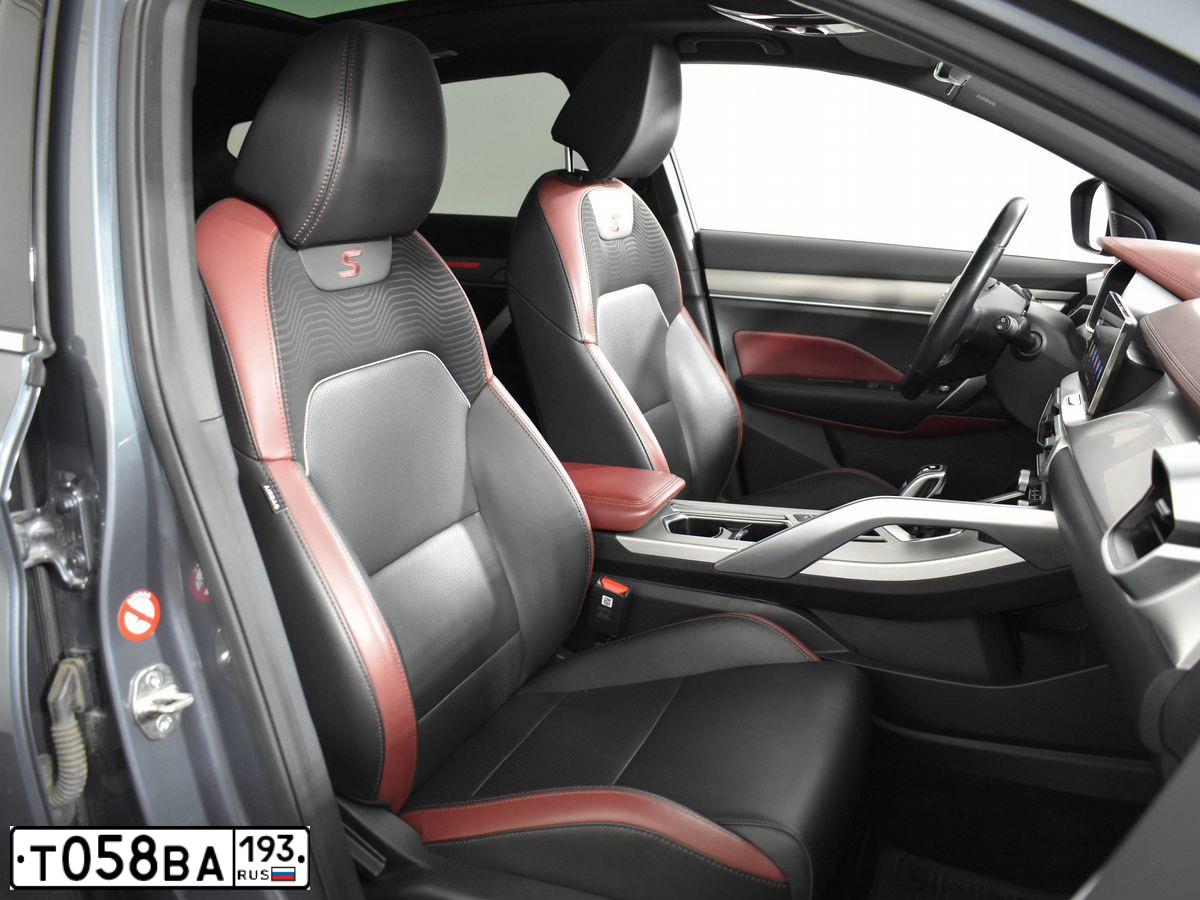 Фото автомобиля GEELY COOLRAY, 2021 — госномер Т371ЕА198