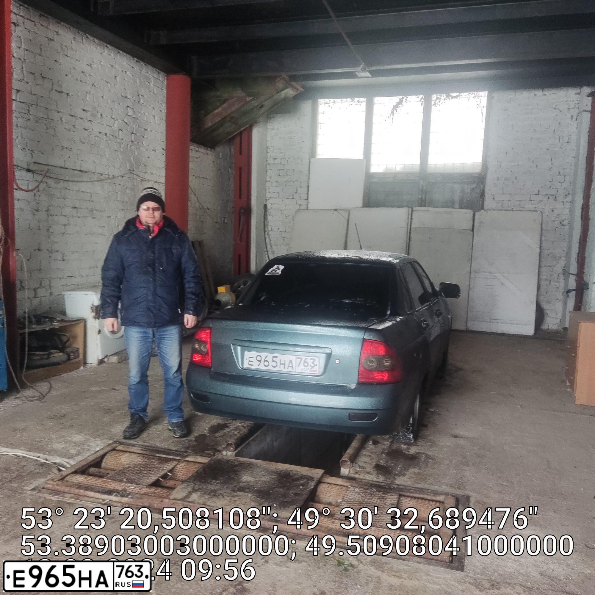 Фото автомобиля LADA 2170 PRIORA, 2007 — госномер А379АВ188. Цвет: Серо-сине-зеленый