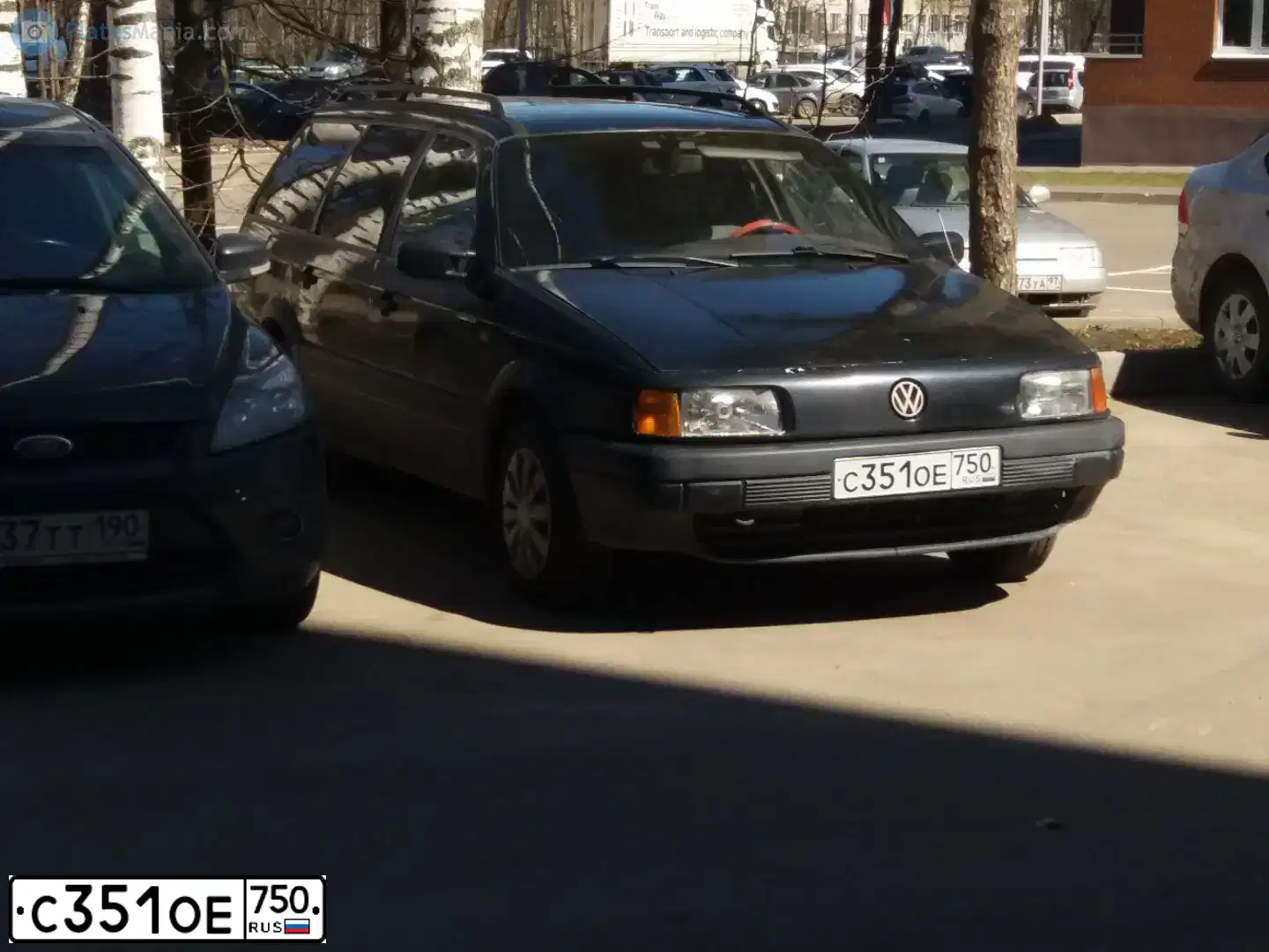 Фото автомобиля VOLKSWAGEN PASSAT, 1992 — госномер В300ОХ790. Цвет: ЧЕРНЫЙ