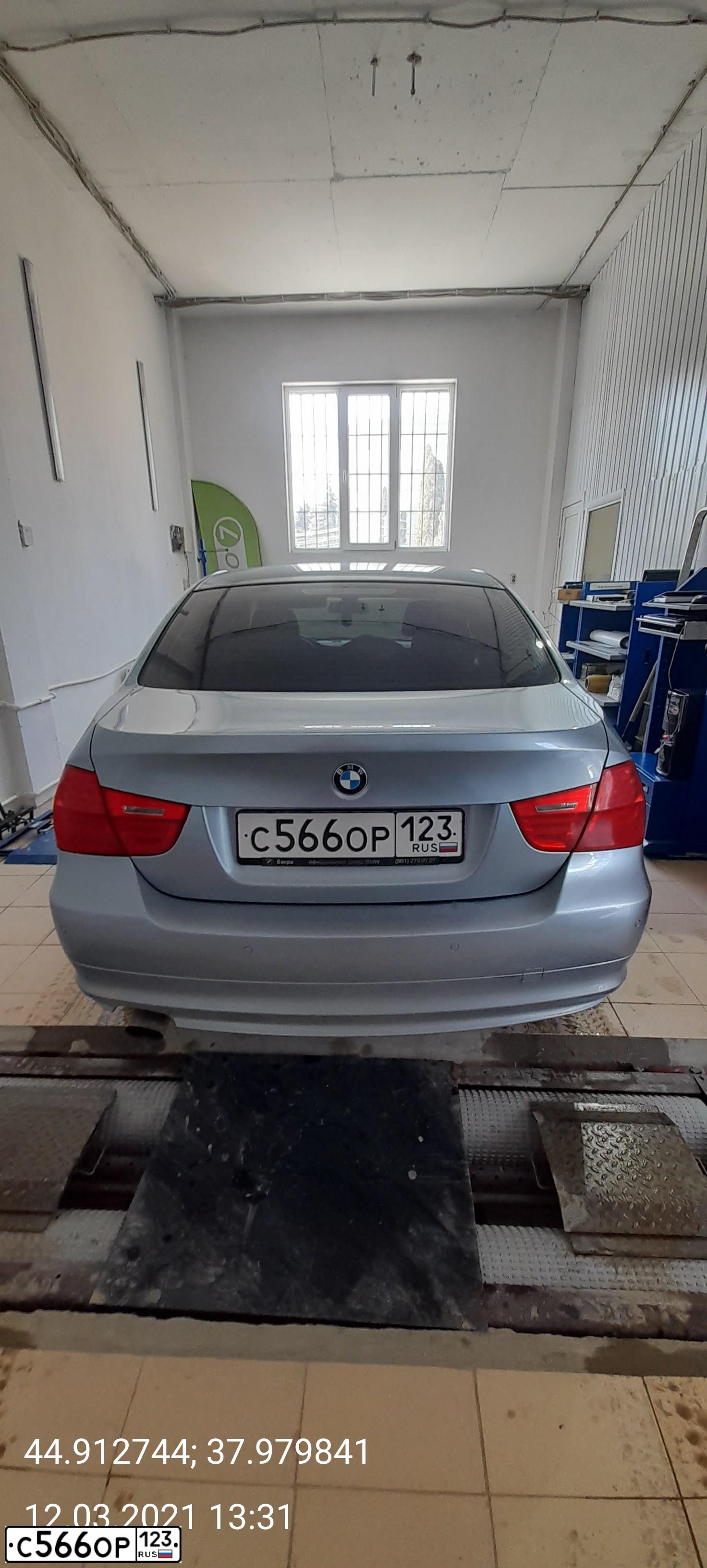 Фото автомобиля BMW SERIE 3, 2011 — госномер С566ОР123. Цвет: СЕРО-ГОЛУБОЙ