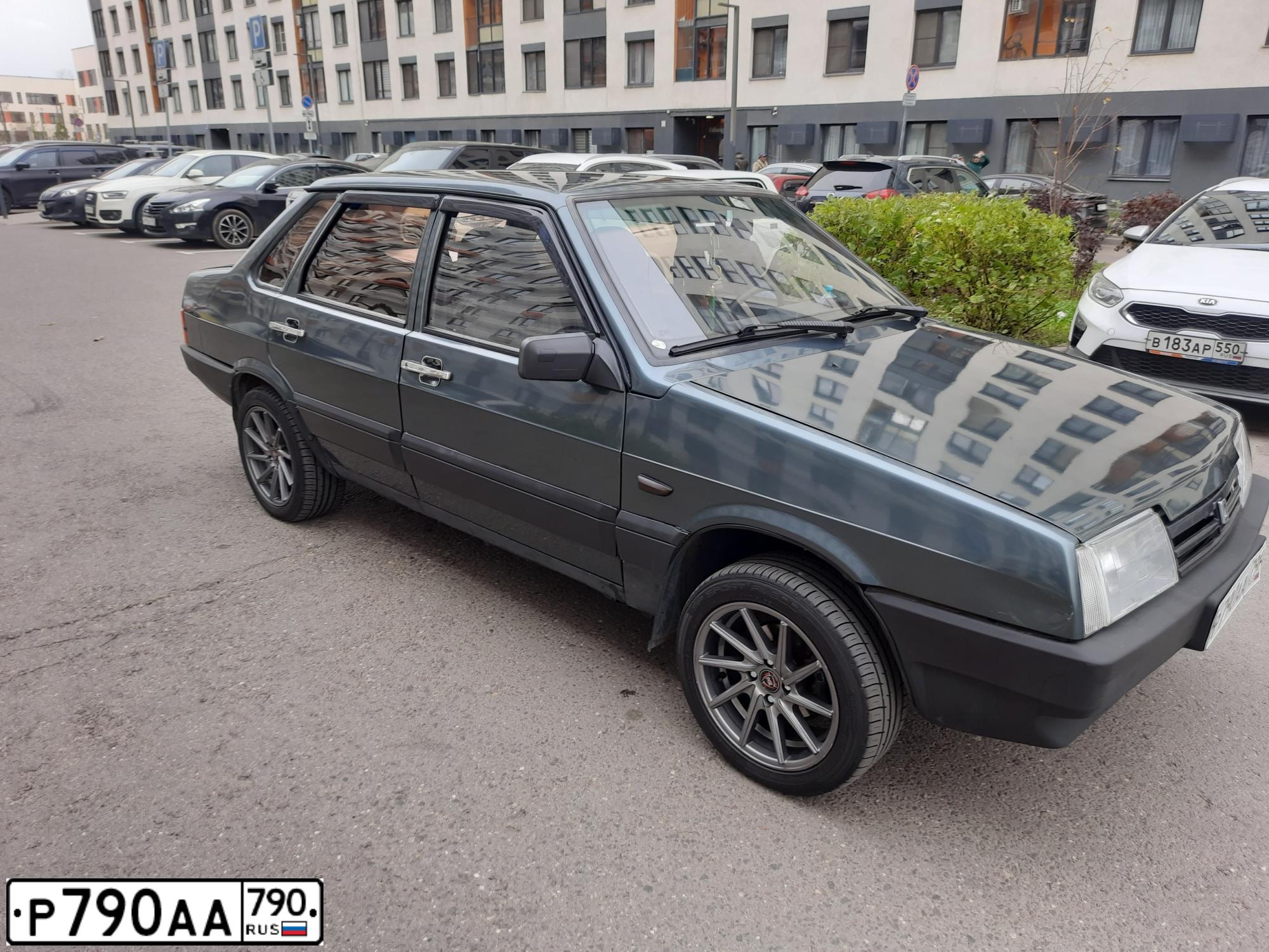 Фото автомобиля LADA 2109 SAMARA, 1998 — госномер Р790АА790. Цвет: ЯРКО БЕЛЫЙ