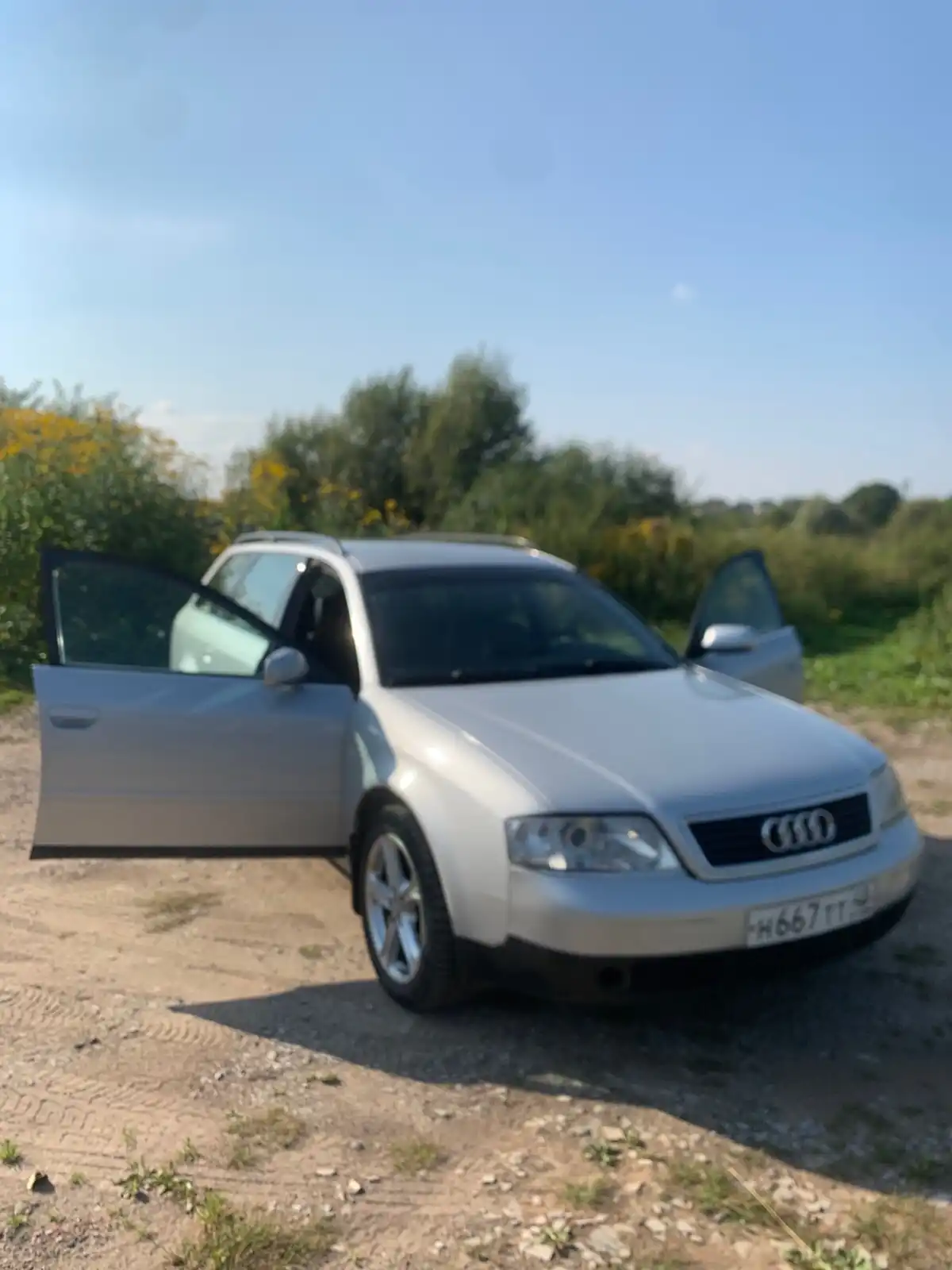 Фото автомобиля AUDI A6, 2001 — госномер Н667ТТ40. Цвет: серебристый
