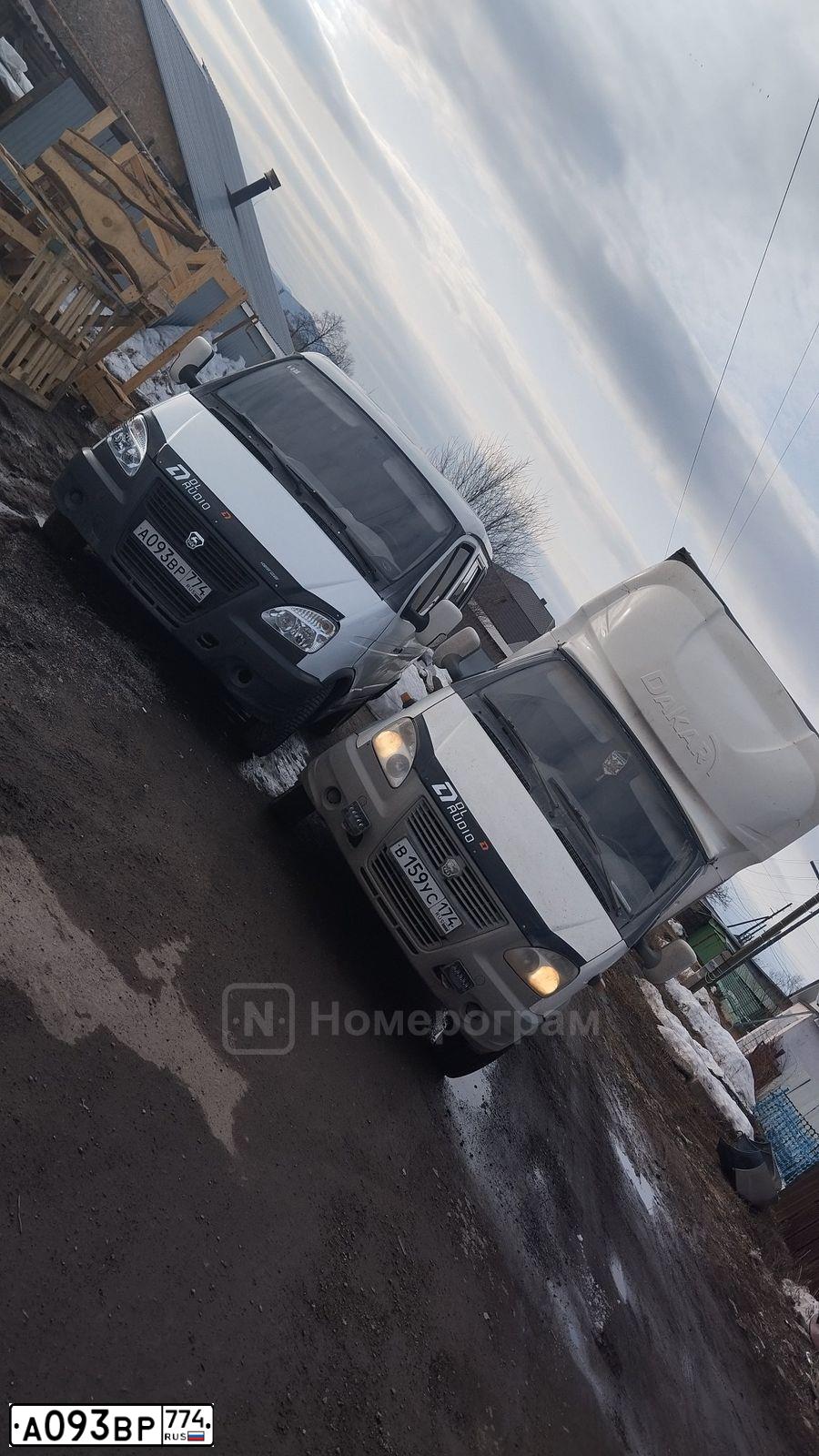 Фото автомобиля GAZ 2217 SOBOL, 2003 — госномер А093ВР774. Цвет: Белый