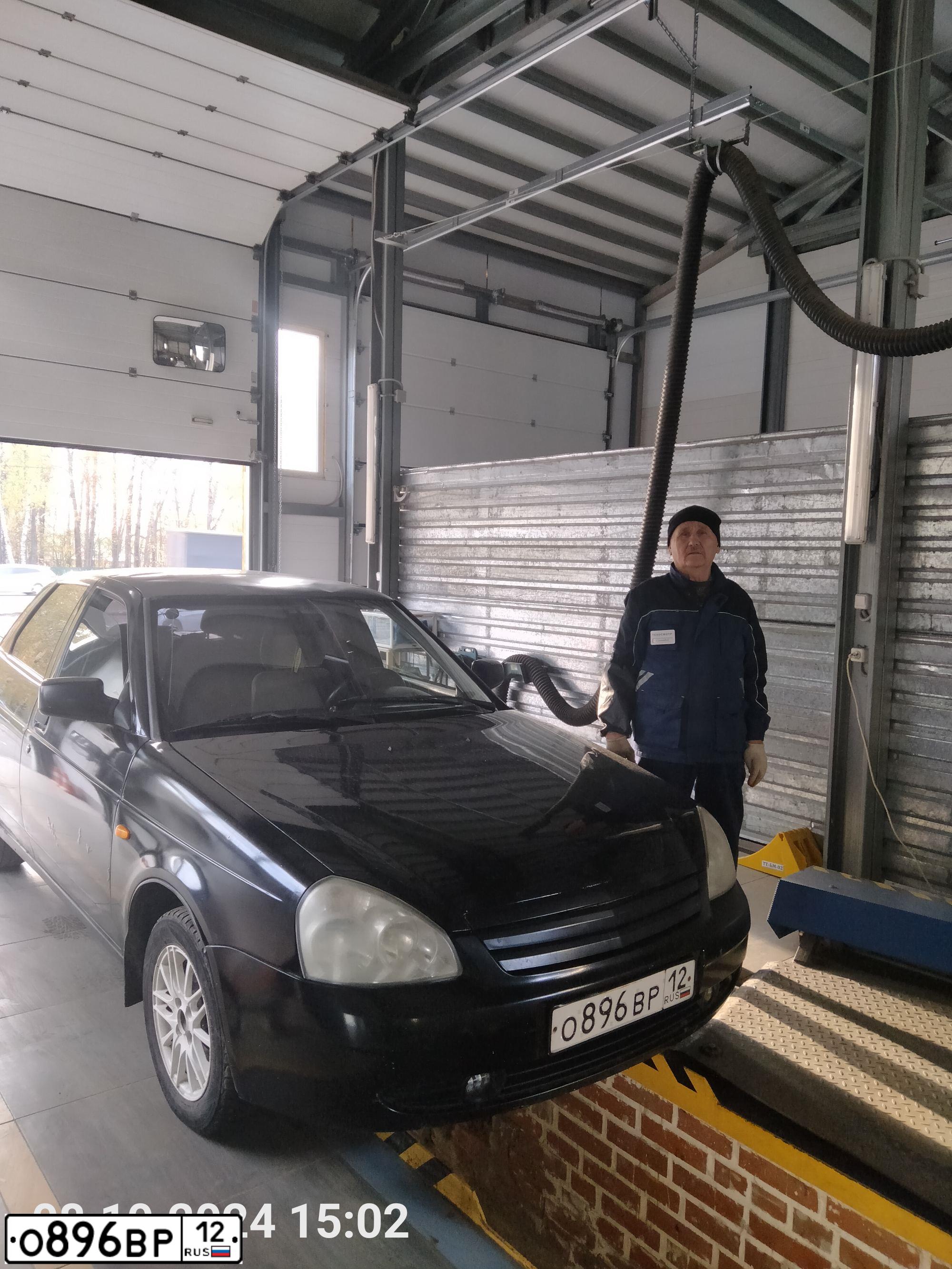 Фото автомобиля LADA 2170 PRIORA, 2008 — госномер О896ВР12. Цвет: Сине-Черный