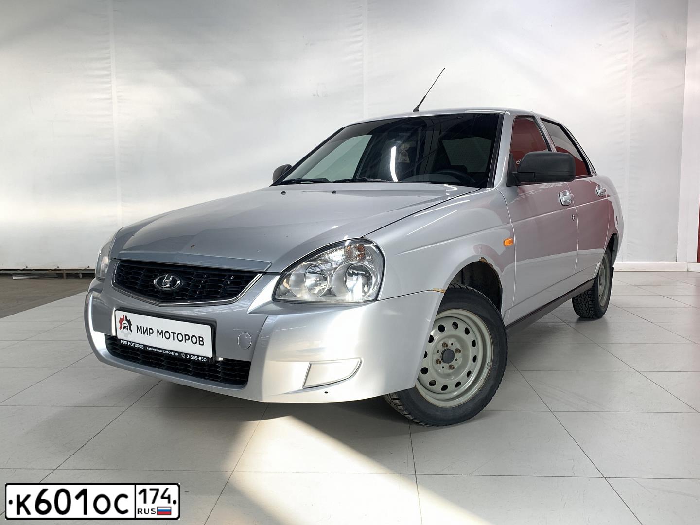 Фото автомобиля ЛАДА 217030 LADA PRIORA, 2012 — госномер А235КМ774. Цвет: СВЕТЛО СЕРЕБРИСТЫЙ МЕТАЛЛ