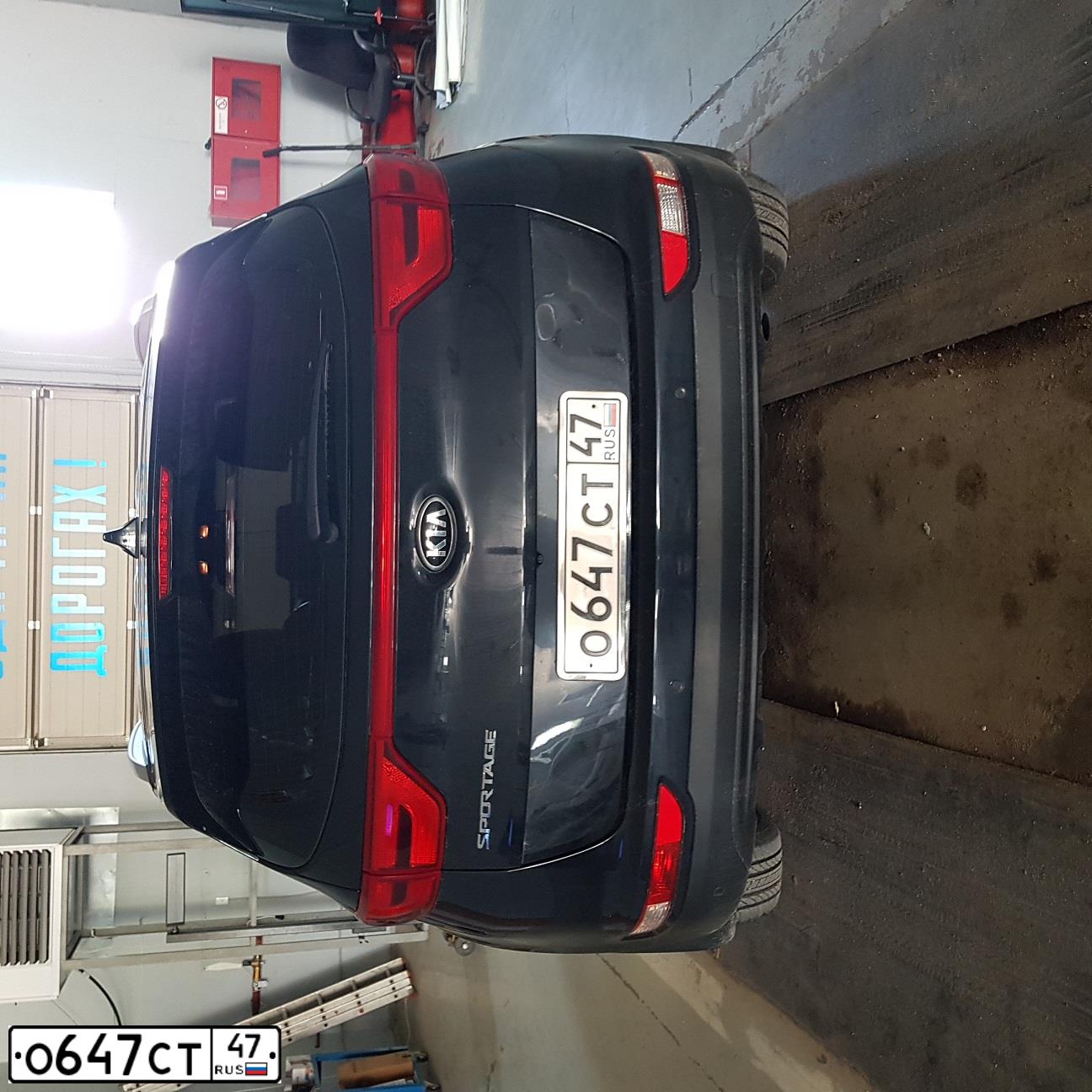Фото автомобиля KIA SPORTAGE, 2017 — госномер О647СТ47. Цвет: ЧЕРНЫЙ ПЕРЛАМУТР