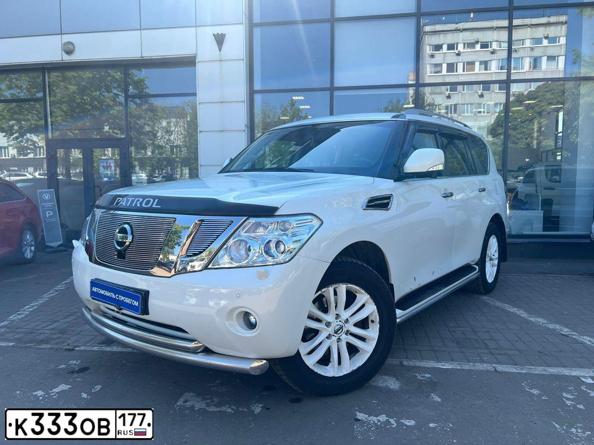 Фото автомобиля NISSAN PATROL, 2011 — госномер К333ОВ177. Цвет: БЕЛЫЙ
