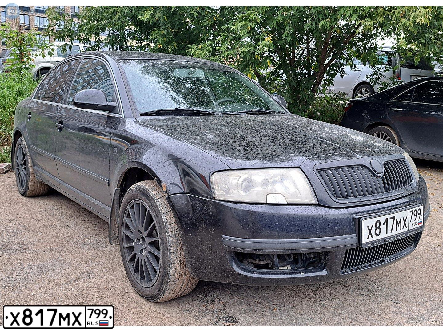 Фото автомобиля SKODA SUPERB, 2007 — госномер Х817МХ799. Цвет: ЧЕРНЫЙ