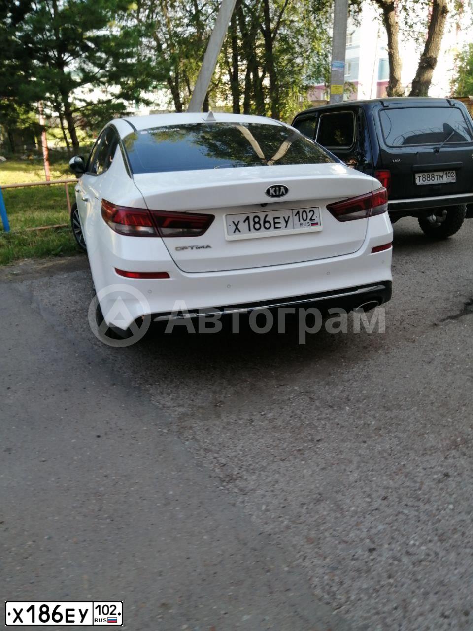 Фото автомобиля KIA MAGENTIS / OPTIMA, 2018 — госномер Х186ЕУ102. Цвет: БЕЛЫЙ