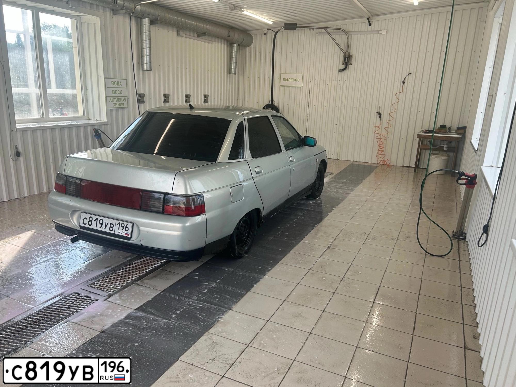 Фото автомобиля LADA 2110, 2003 — госномер С819УВ196. Цвет: ЖЕЛТО-ЗЕЛЕНЫЙ