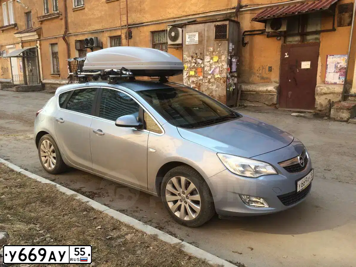 Фото автомобиля LADA 2191 GRANTA, 2018 — госномер У669АУ55. Цвет: Золотисто-коричневый