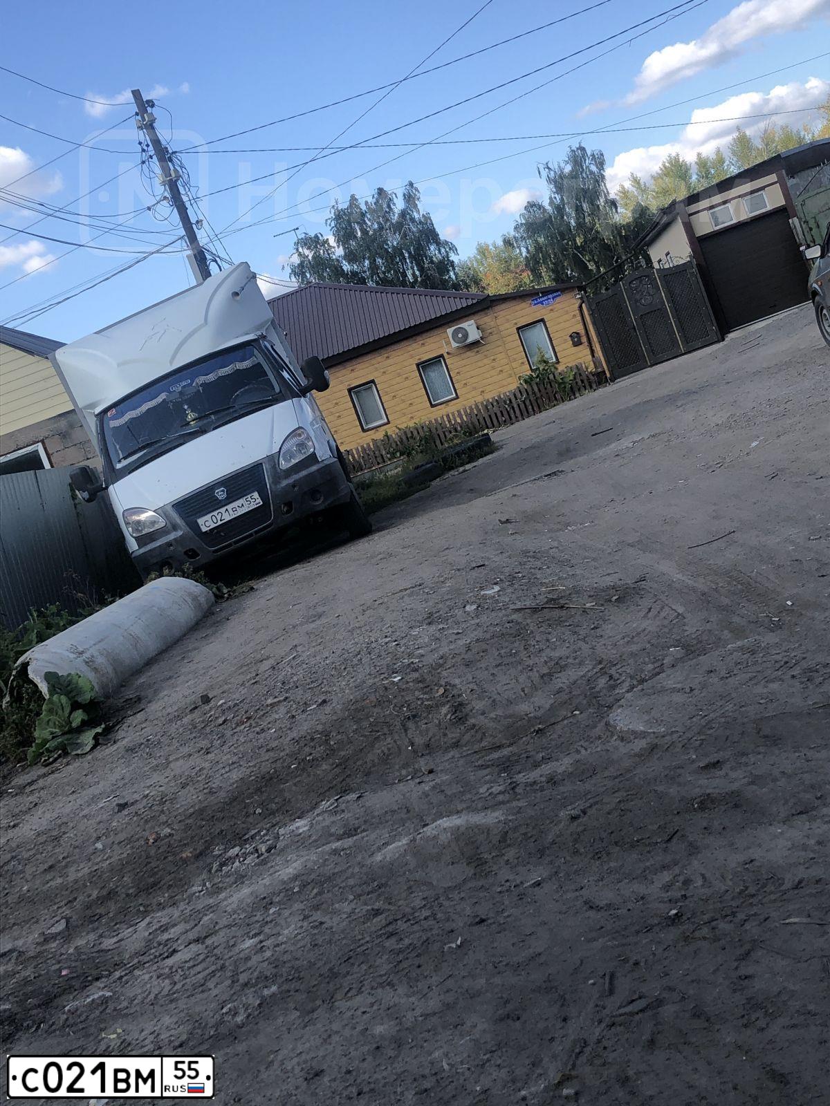 Фото автомобиля GAZ 3302 EL, 2012 — госномер С021ВМ55. Цвет: БЕЛЫЙ